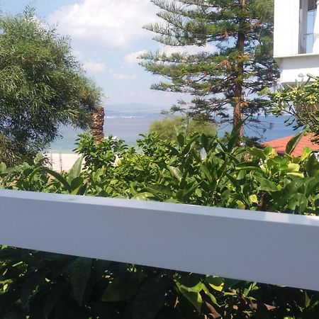 Villa Per Mare Loutra Oraias Elenis Exterior foto